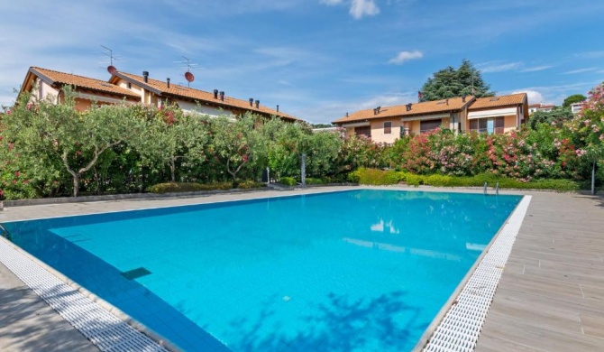 Magnificent Holiday Home in Bardolino with Private Pool