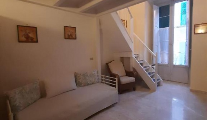 HOLIDAY HOUSE NEL CUORE DI BARI