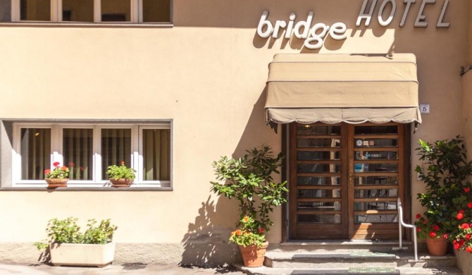 Bridge Hotel