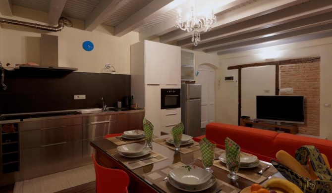 HOUSE 41, nuovo in borgo storico