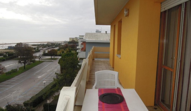 Apartment With Terrace near the beach - By Beahost Rentals