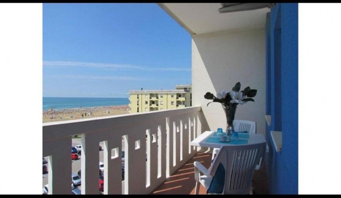 Beachfront Two Bedrooms Apartment - Airco