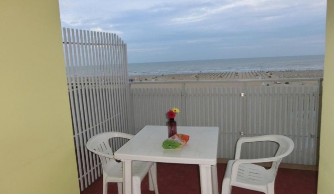 Cozy apartment with seaview perfect for families - By Beahost Rentals