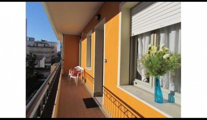 Large Apartment for up to 9 guests - Great Location - Including Beach Place