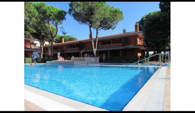 Stunning Residence - Swimming Pool - Parking - Airco - Washing Machine