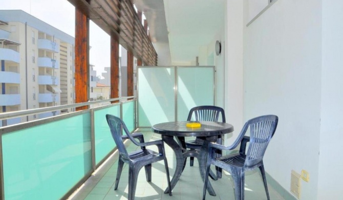 Well located apartment with Balcony near the beach - By Beahost Rentals