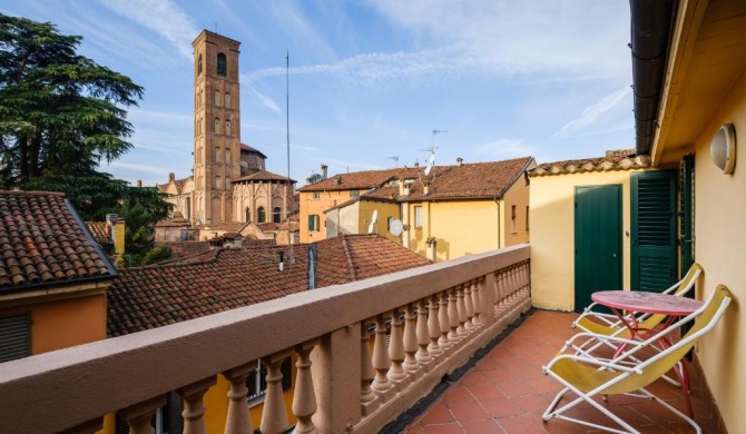 Vista sulle torri di Bologna by Wonderful Italy