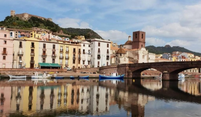 Spazioso e luminoso appartamento a Bosa Sardegna!