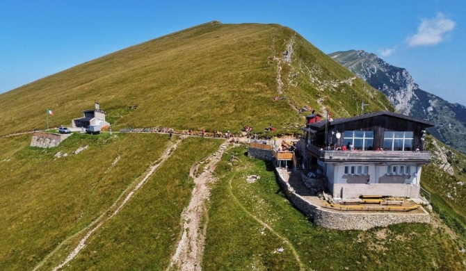 Rifugio Chierego - 1911m