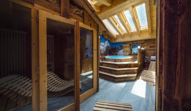 CHALET MATTERHORN - Luxury Catered Ski Chalet with private SPA, walking distance center and lift system