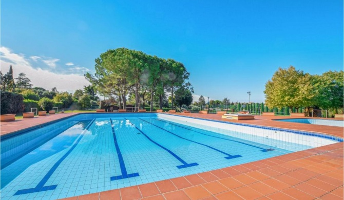 Awesome home in Bardolino with Outdoor swimming pool, 3 Bedrooms and WiFi