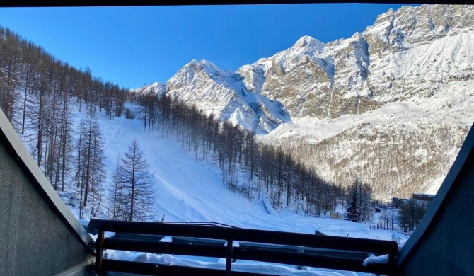 Ski in - Ski out Family Studio in the heart of Matterhorn resort